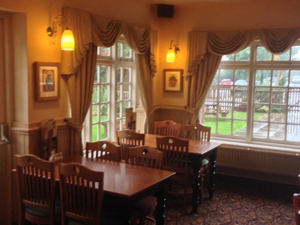 Crown, Droitwich By Marston'S Inns 外观 照片